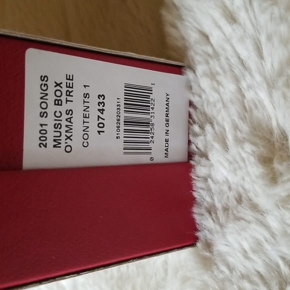 Waterford Songs of Christmas Collection Music Box - Picture 9 of 10